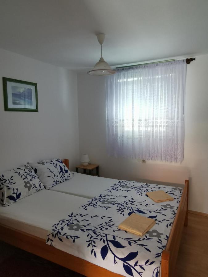 מאנדרה Apartmani Trupeljak מראה חיצוני תמונה