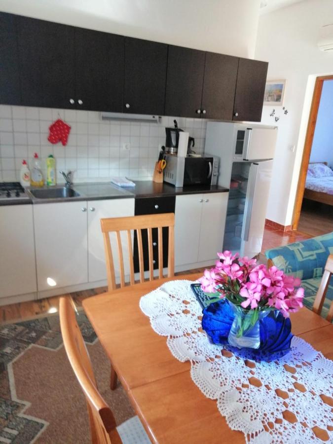 מאנדרה Apartmani Trupeljak מראה חיצוני תמונה