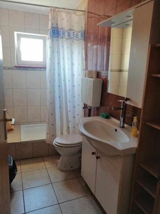 מאנדרה Apartmani Trupeljak מראה חיצוני תמונה
